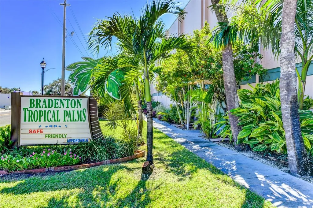 1503 23rd Avenue W Bradenton FL 34205