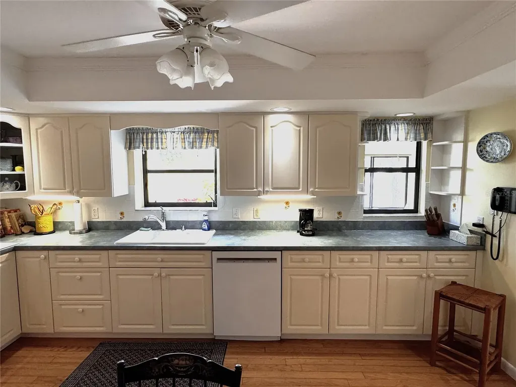 229 Laurel Hollow Drive Nokomis FL 34275