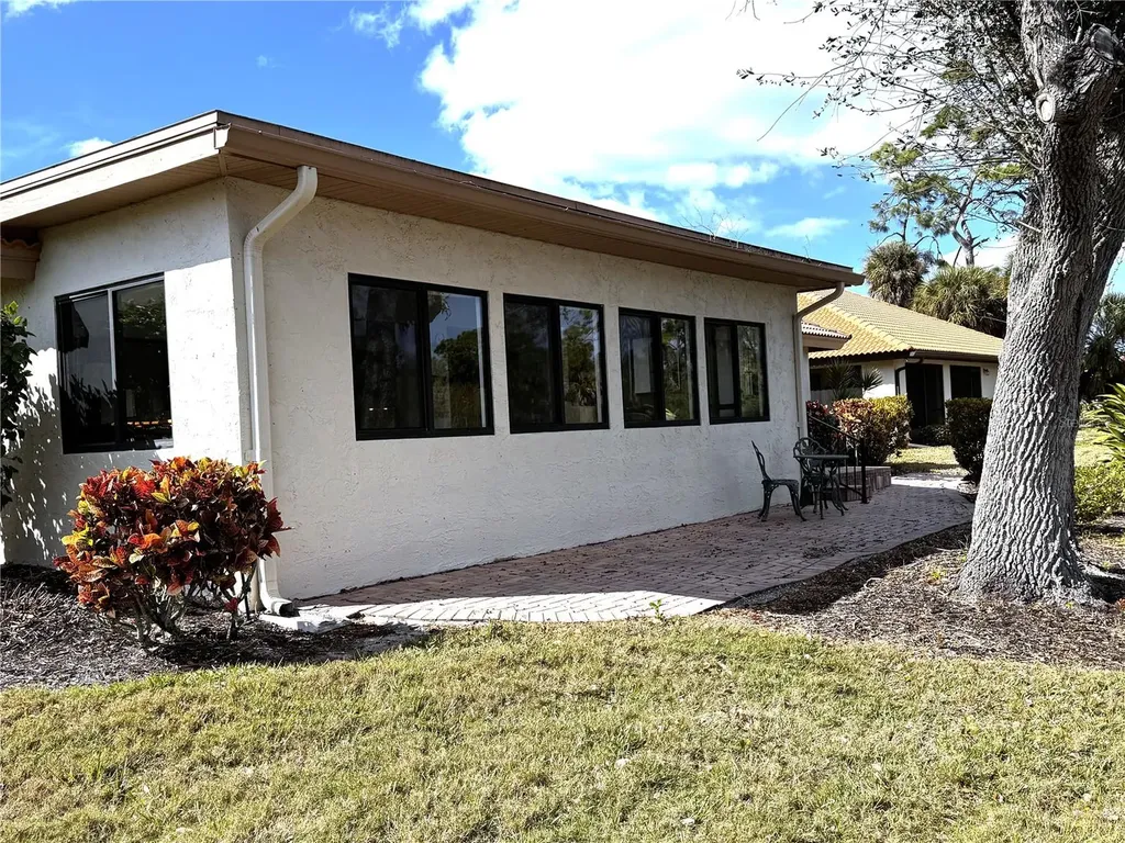 229 Laurel Hollow Drive Nokomis FL 34275