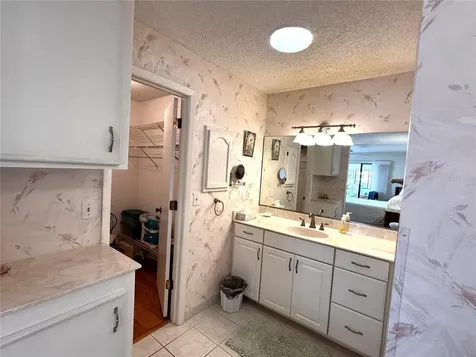 229 Laurel Hollow Drive Nokomis FL 34275