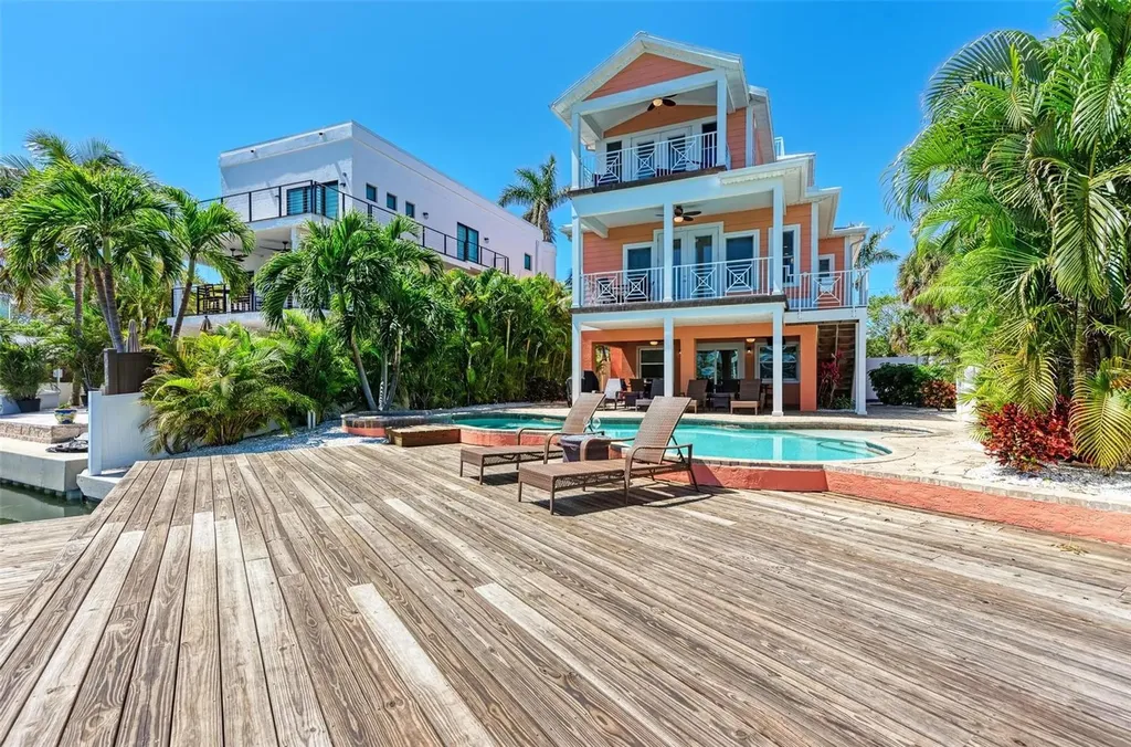 203 N Harbor Drive Holmes Beach FL 34217