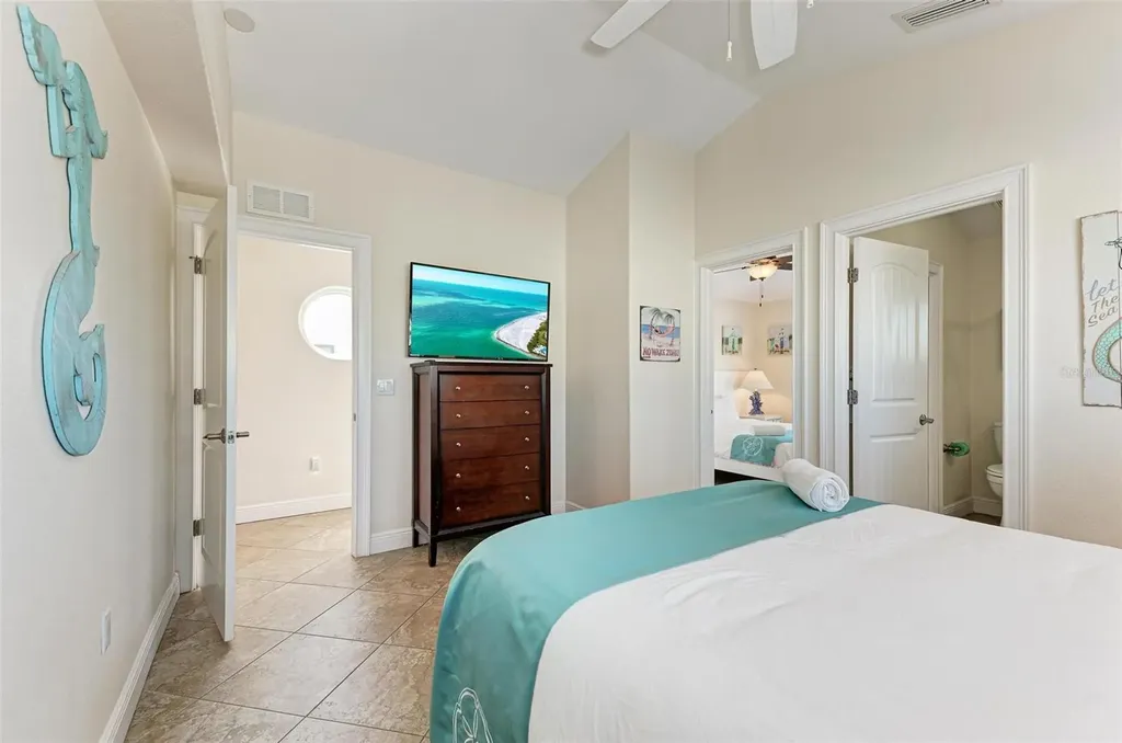 203 N Harbor Drive Holmes Beach FL 34217