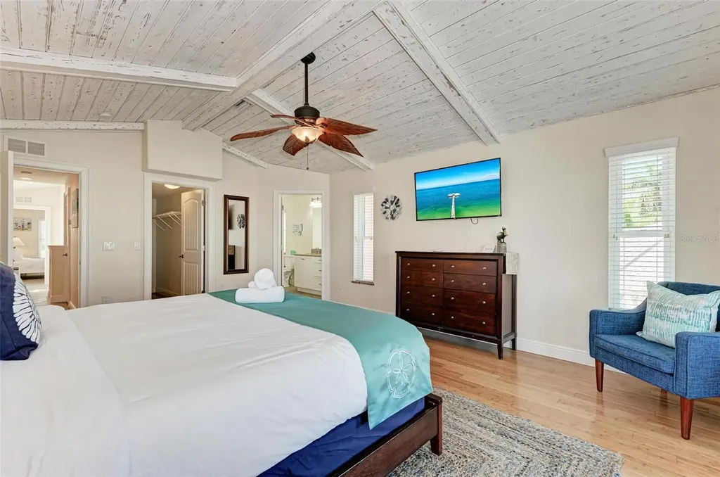 203 N Harbor Drive Holmes Beach FL 34217
