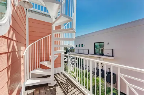 203 N Harbor Drive Holmes Beach FL 34217