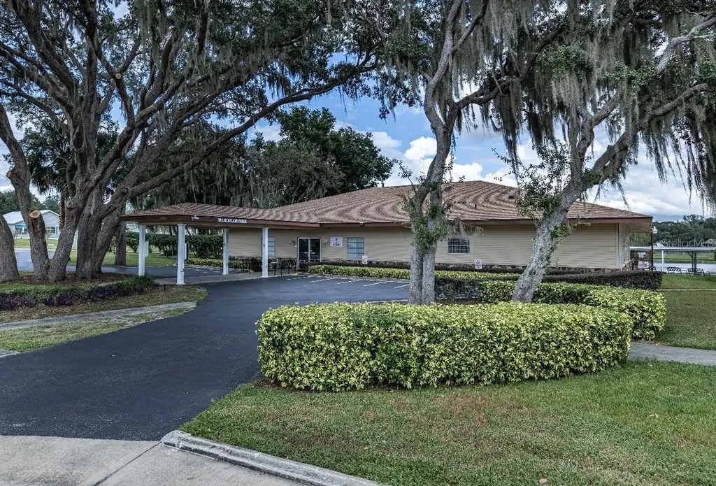 55 Aberdeen Circle Leesburg FL 34788