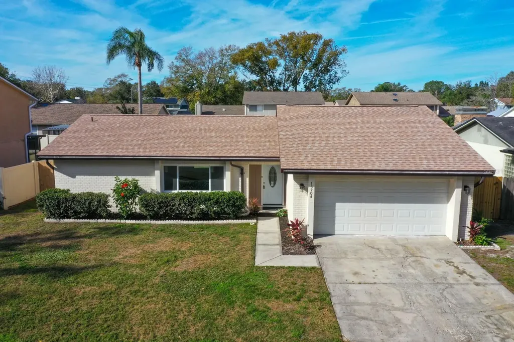 15704 Country Lake Drive Tampa FL 33624