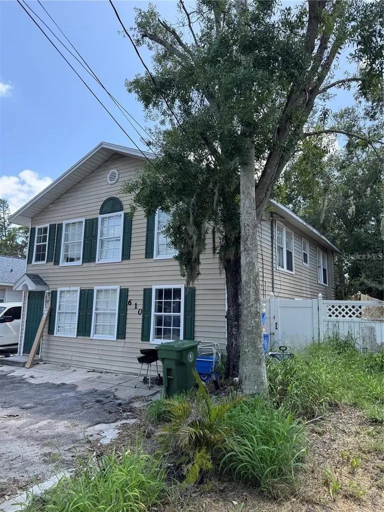 610 21st Street W Bradenton FL 34205