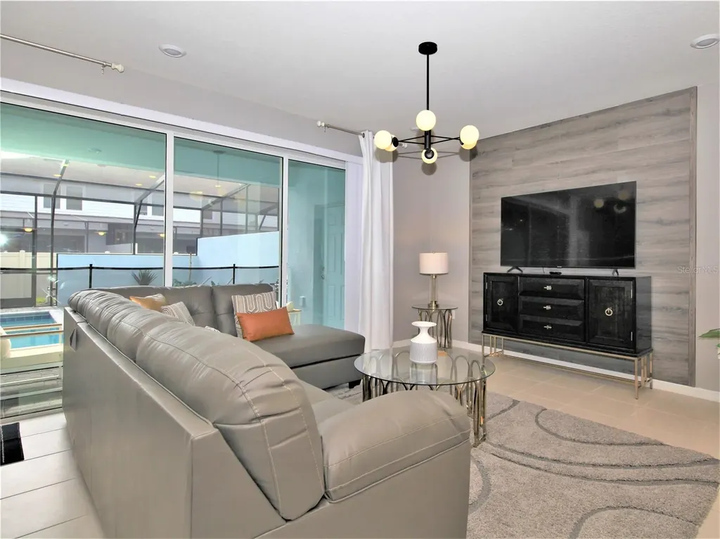 1370 Lava Tree Drive Davenport FL 33897