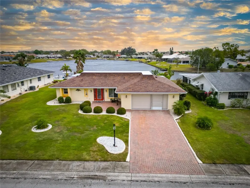 1710 New Bedford Drive Sun City Center FL 33573