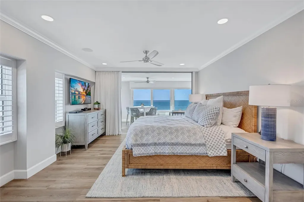 6140 Midnight Pass Road Sarasota FL 34242