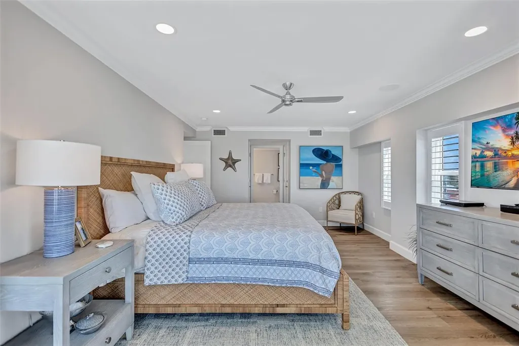 6140 Midnight Pass Road Sarasota FL 34242