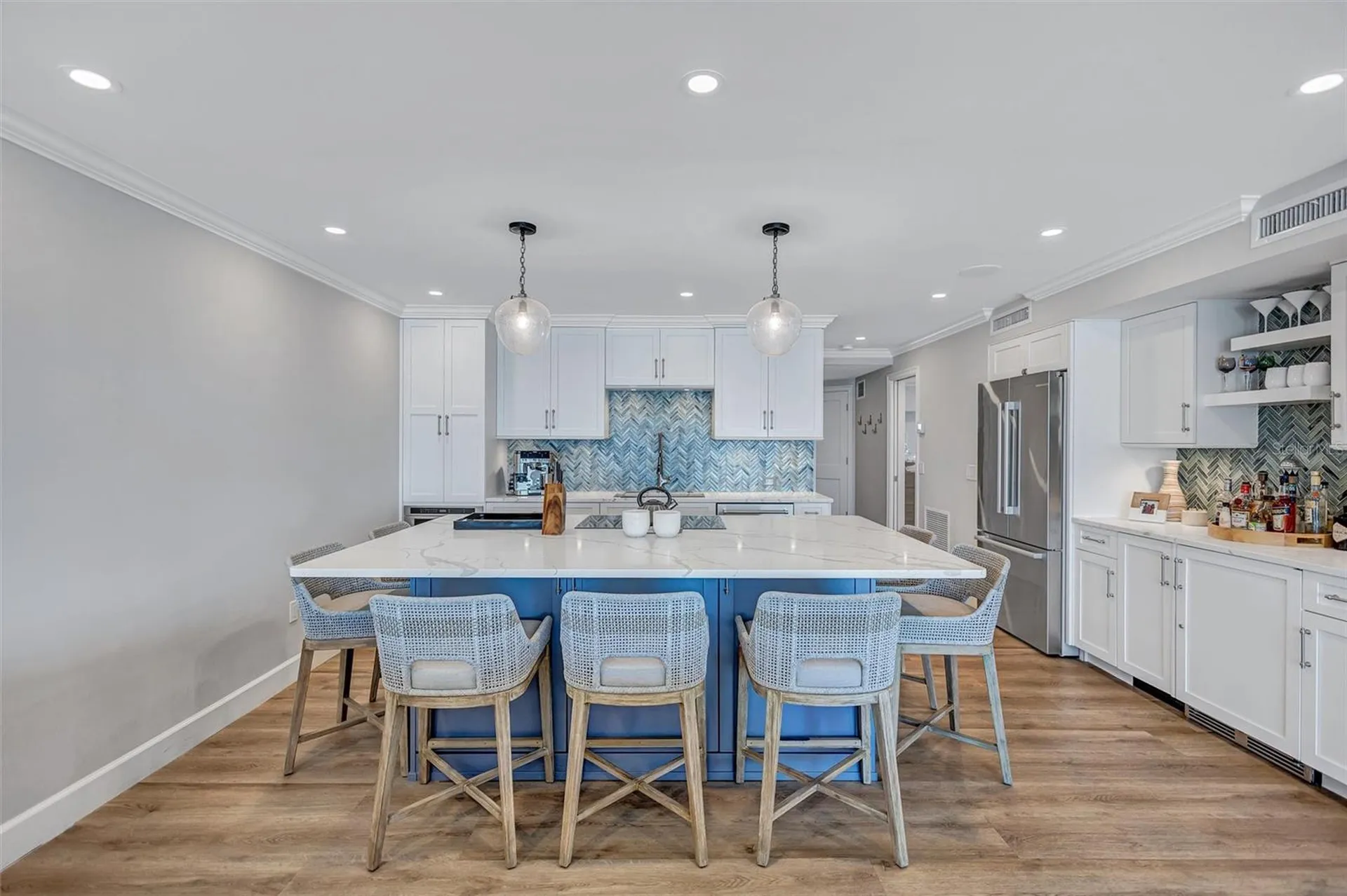 6140 Midnight Pass Road Sarasota FL 34242