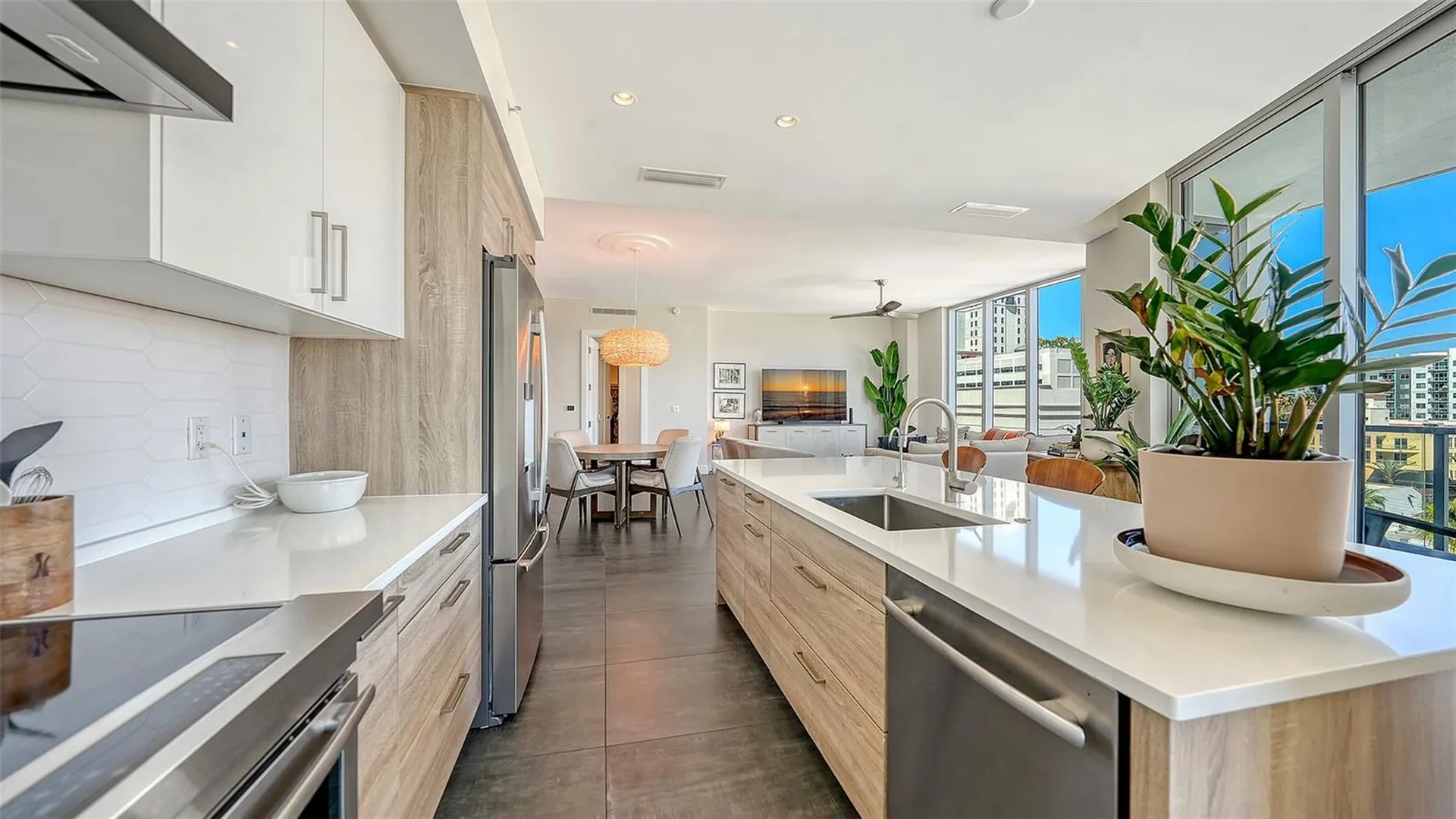 111 S Pineapple Avenue Sarasota FL 34236
