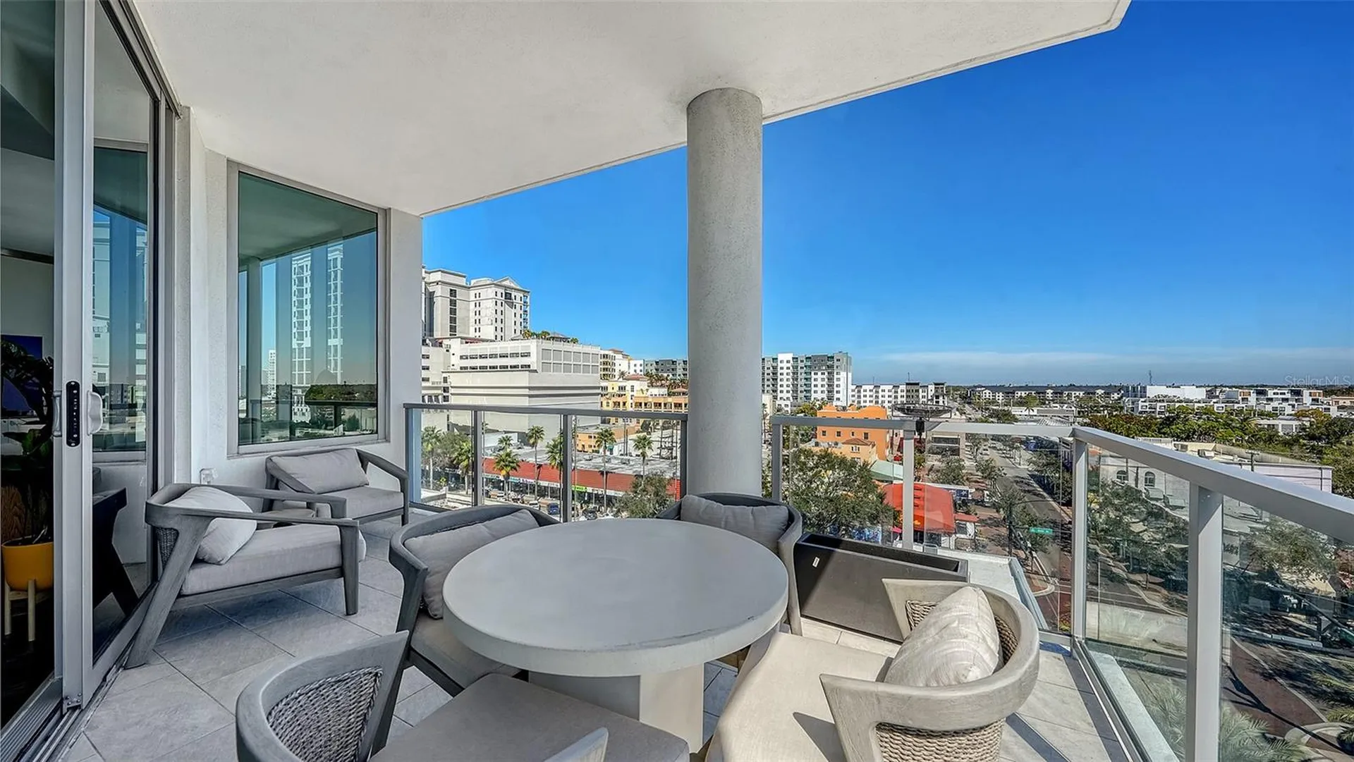111 S Pineapple Avenue Sarasota FL 34236