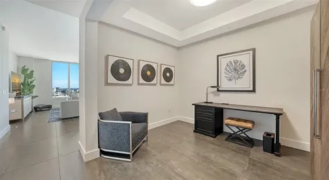 111 S Pineapple Avenue Sarasota FL 34236