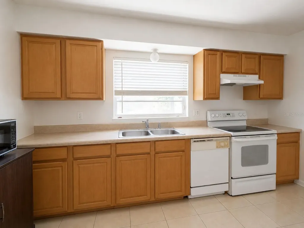 5406 Arpana Drive Orlando FL 32839