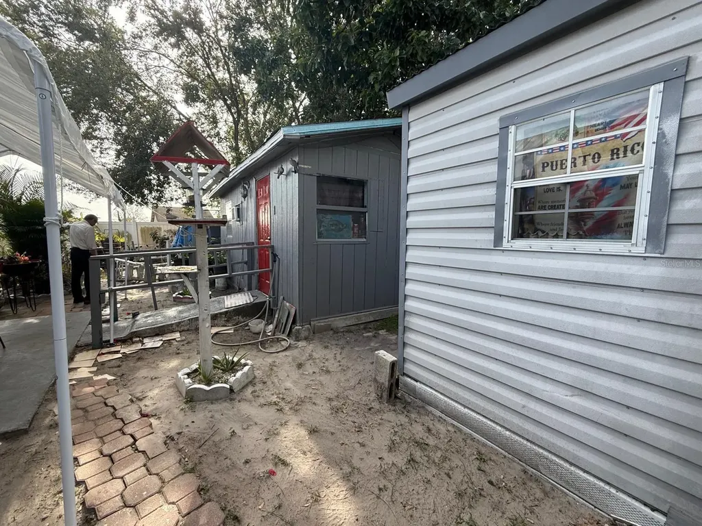 5406 Arpana Drive Orlando FL 32839
