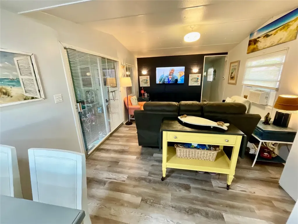 6580 Seminole Boulevard Seminole FL 33772