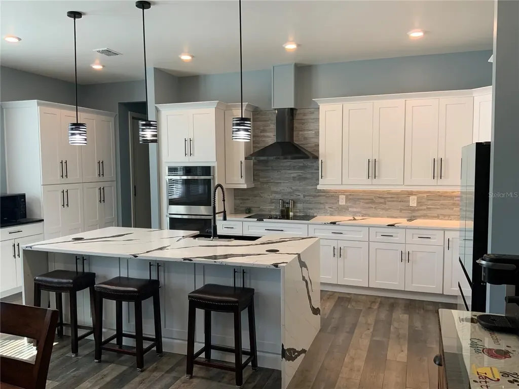 837 Oaks Shores Road Leesburg FL 34748