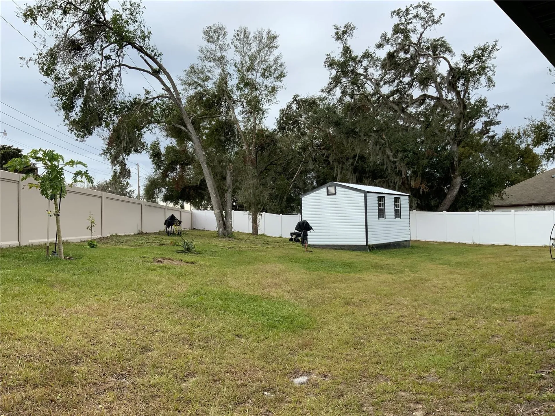 837 Oaks Shores Road Leesburg FL 34748