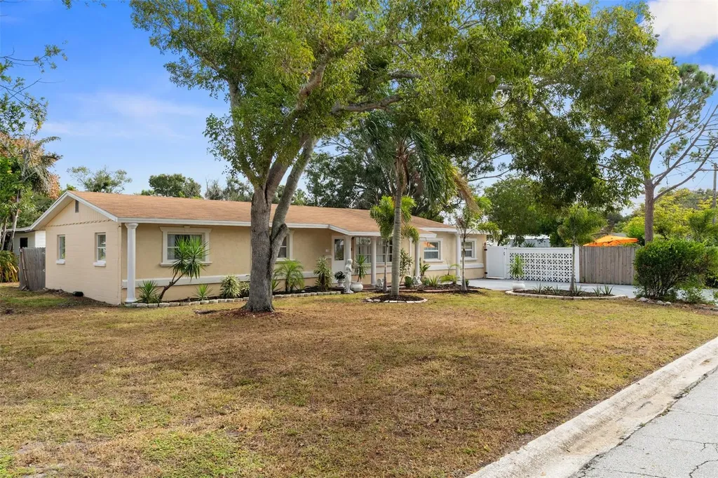 755 43rd Street N St Petersburg FL 33713