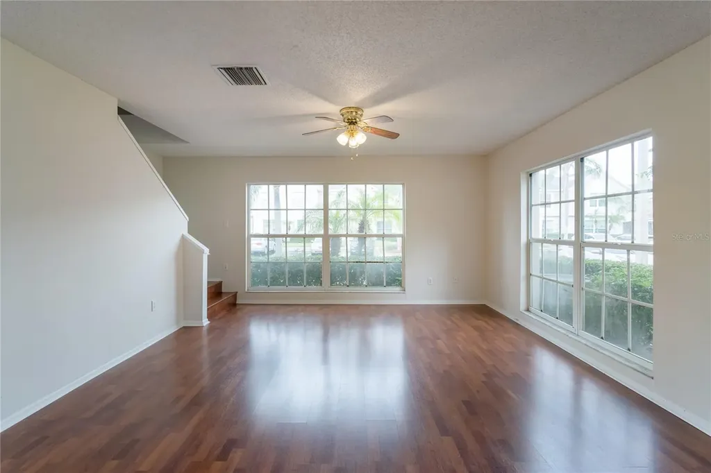 523 Kensington Lake N Brandon FL 33511