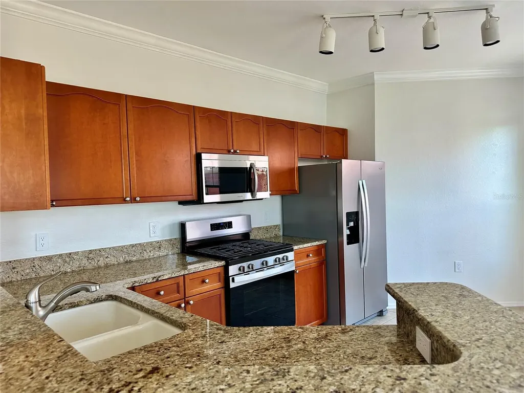 2733 Via Cipriani Clearwater FL 33764