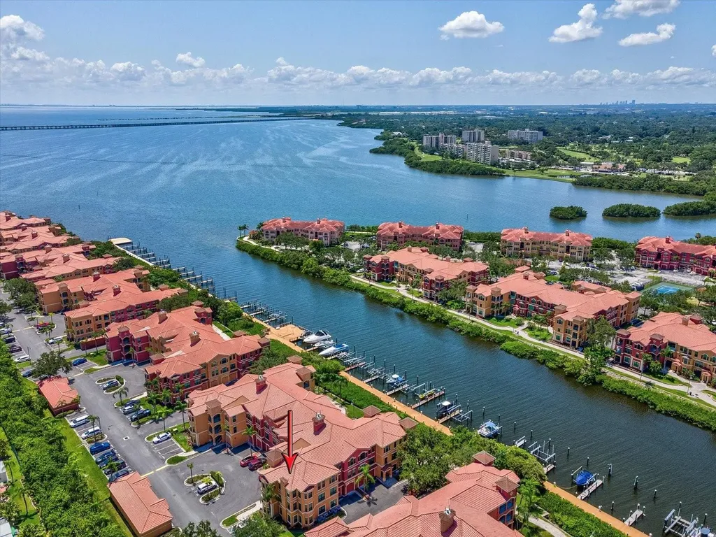 2733 Via Cipriani Clearwater FL 33764