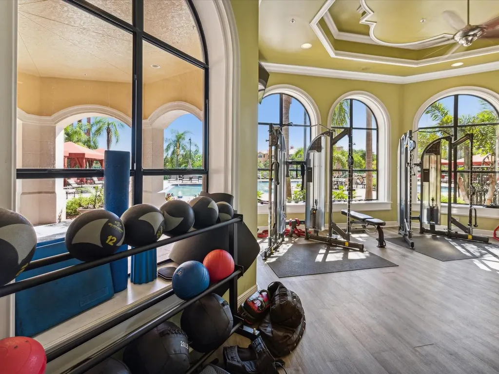 2733 Via Cipriani Clearwater FL 33764