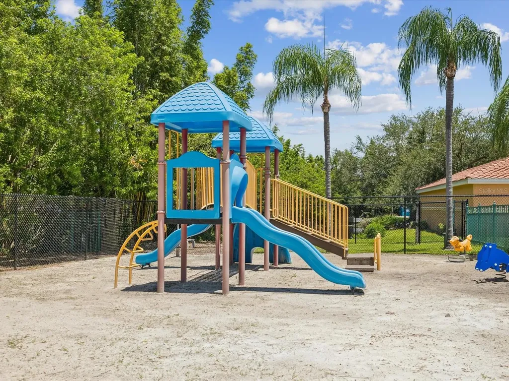 2733 Via Cipriani Clearwater FL 33764