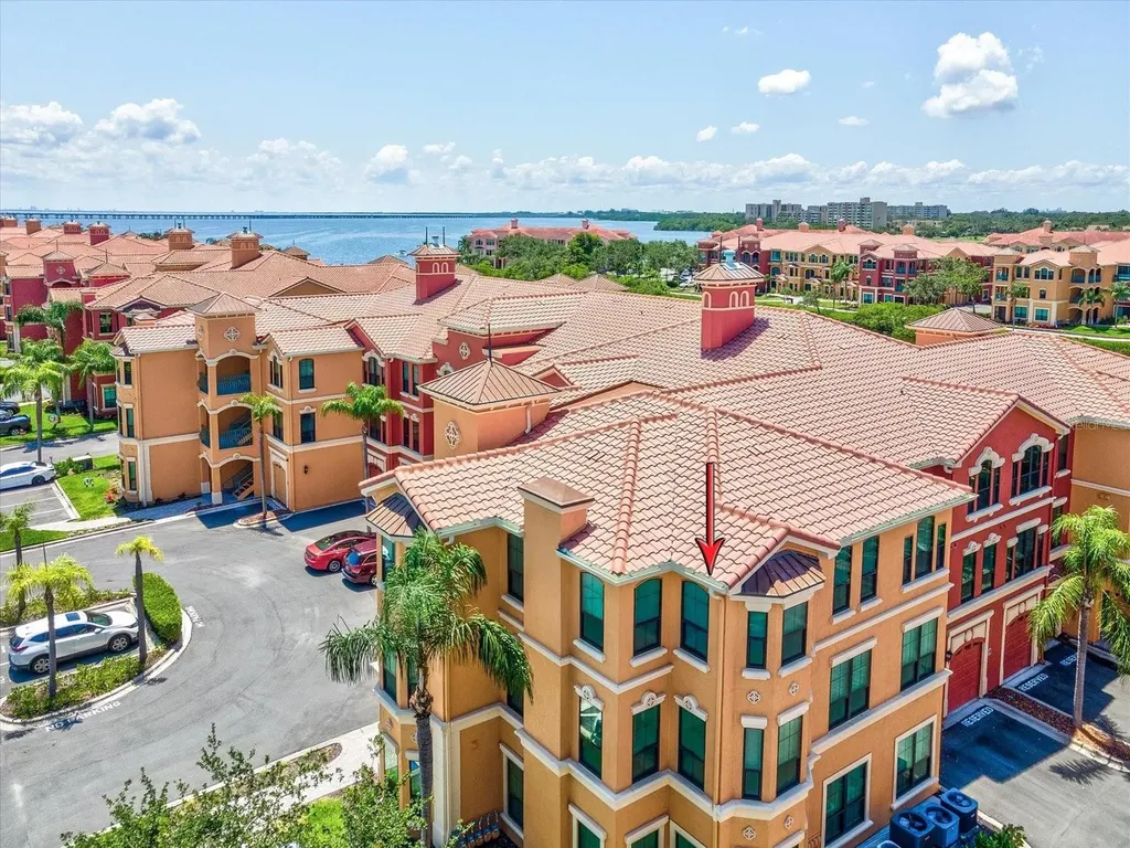 2733 Via Cipriani Clearwater FL 33764
