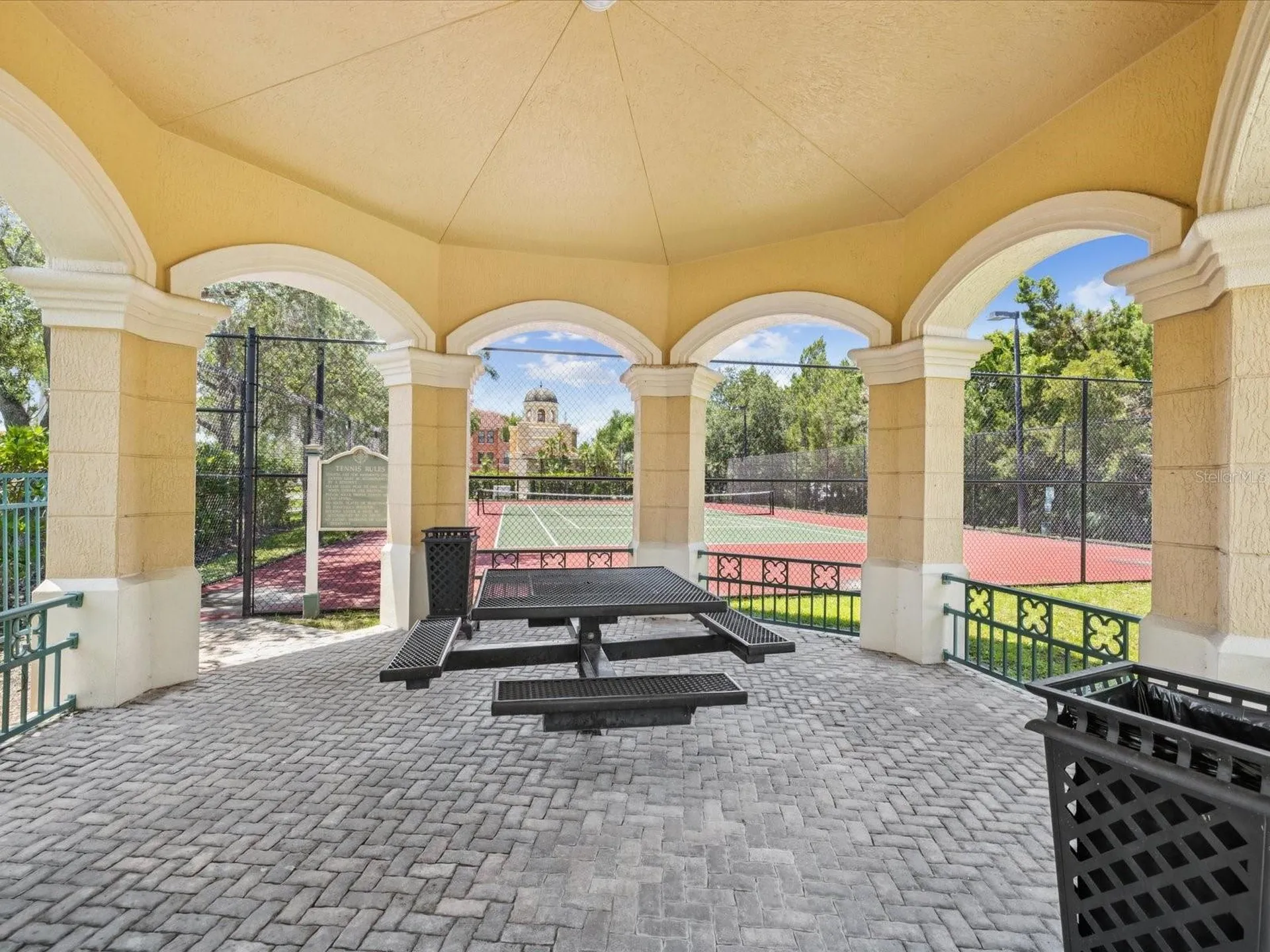 2733 Via Cipriani Clearwater FL 33764