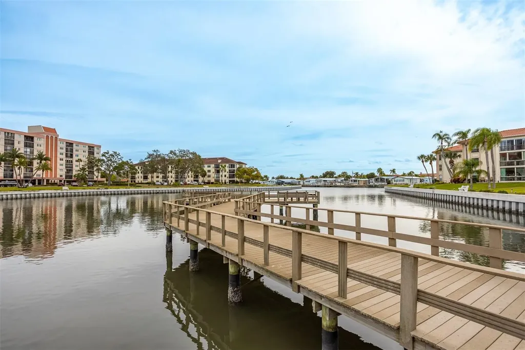 19029 Us Highway 19 N Clearwater FL 33764
