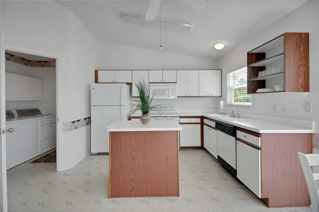 5089 El Destino Drive Leesburg FL 34748