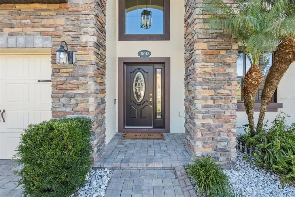 10013 Armando Circle Orlando FL 32825