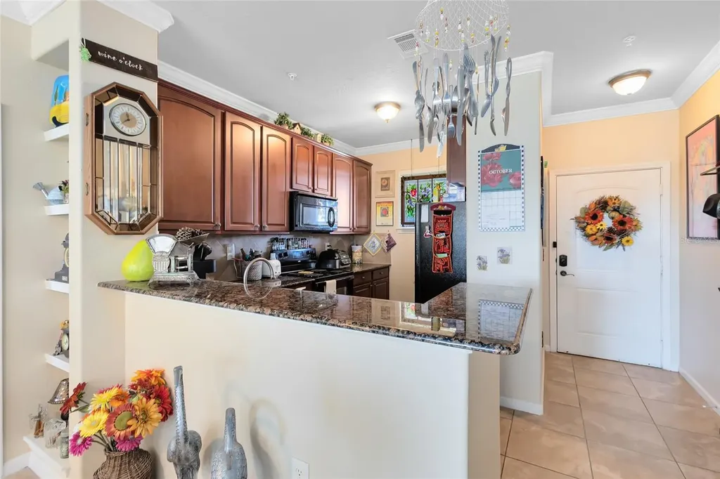 906 Charo Parkway Davenport FL 33897