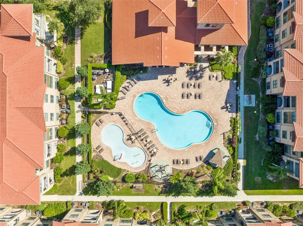 906 Charo Parkway Davenport FL 33897