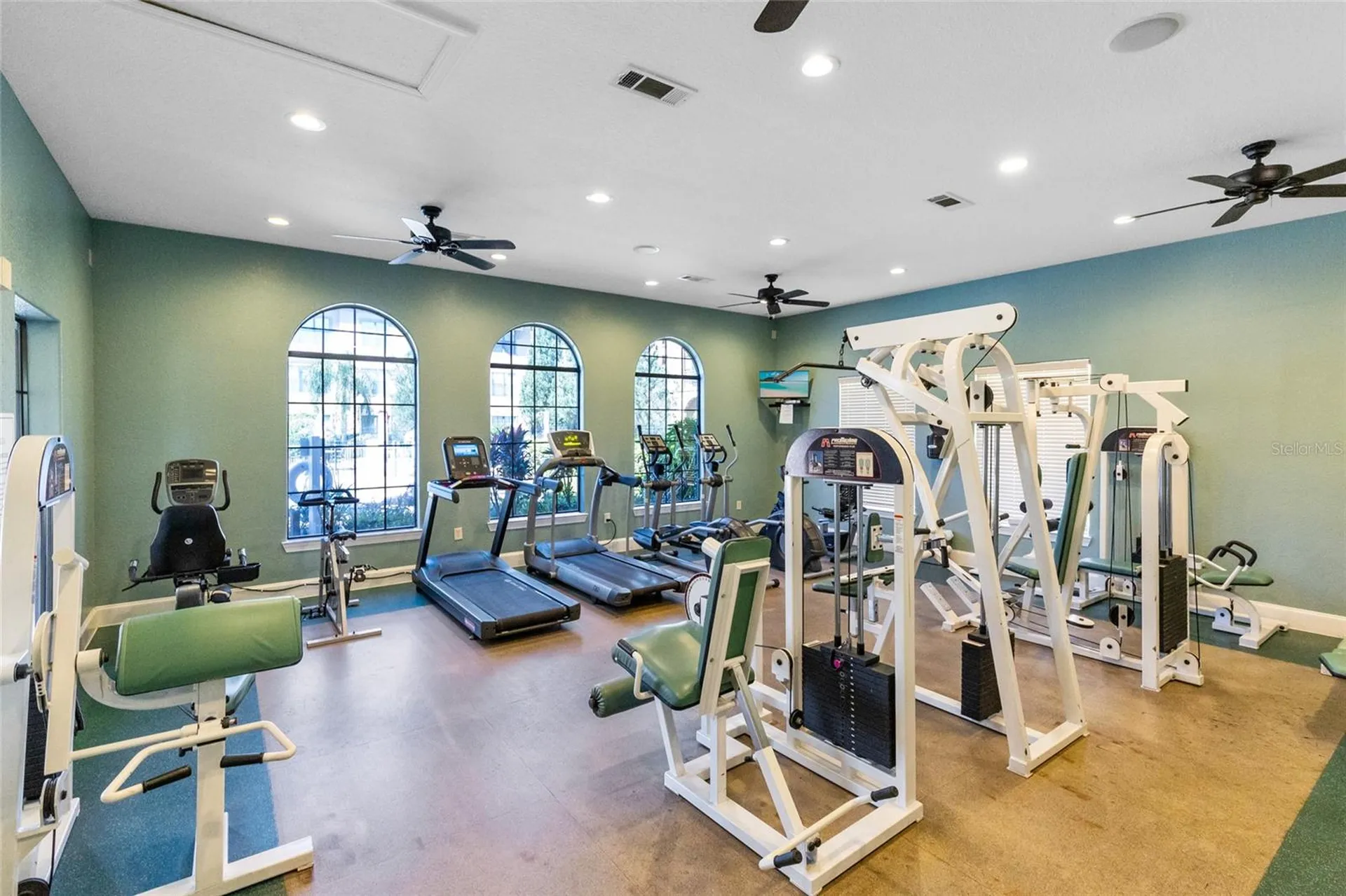 906 Charo Parkway Davenport FL 33897