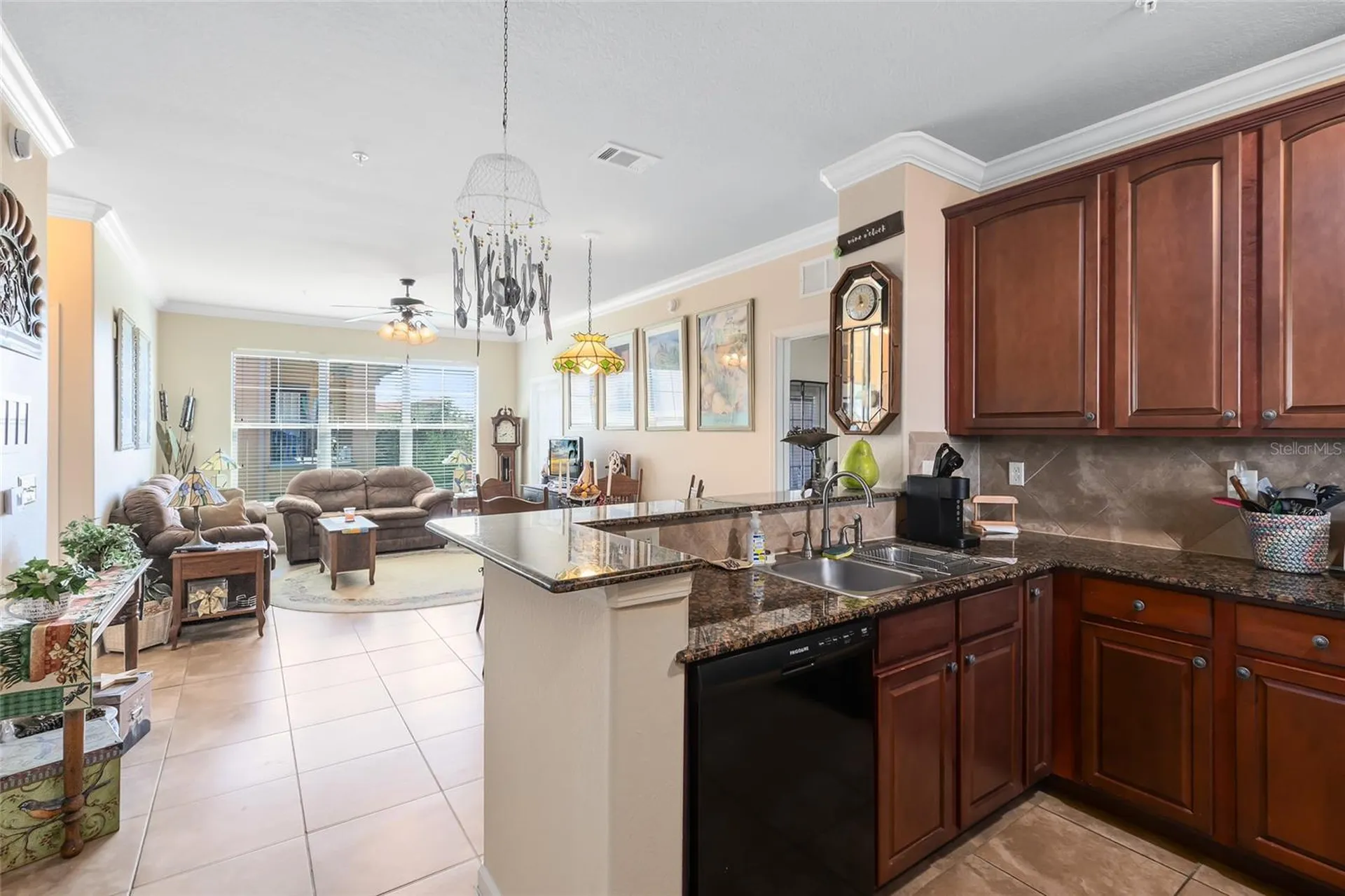 906 Charo Parkway Davenport FL 33897