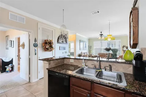 906 Charo Parkway Davenport FL 33897