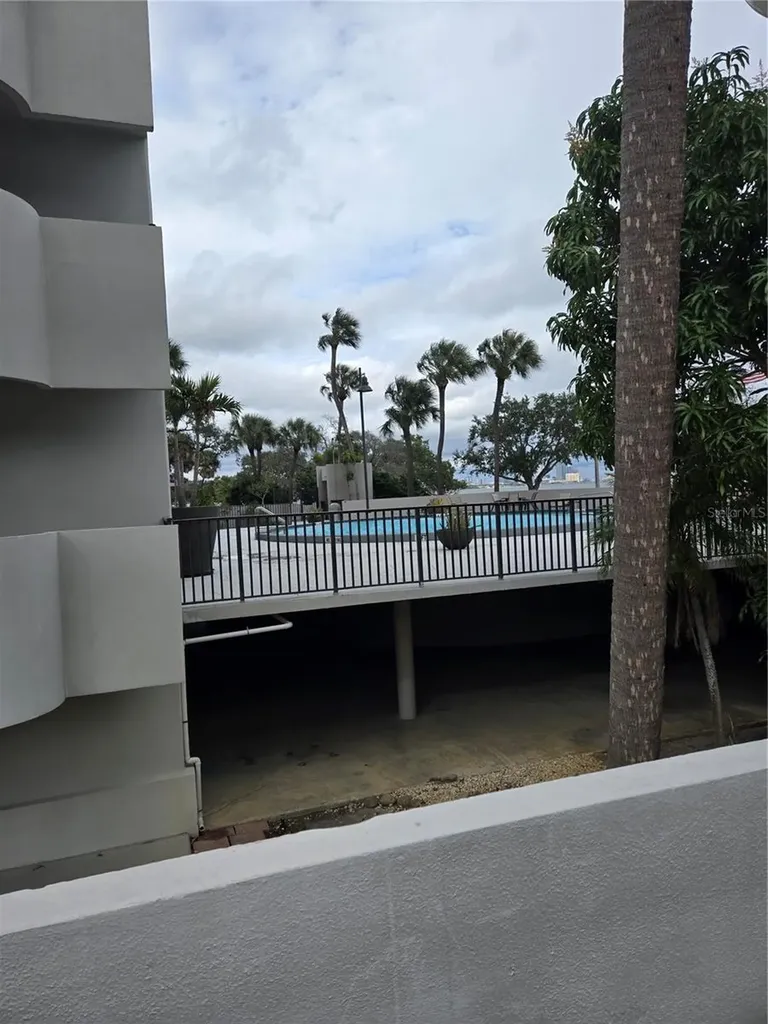 4141 Bayshore Boulevard S Tampa FL 33611