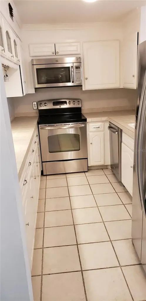 4141 Bayshore Boulevard S Tampa FL 33611