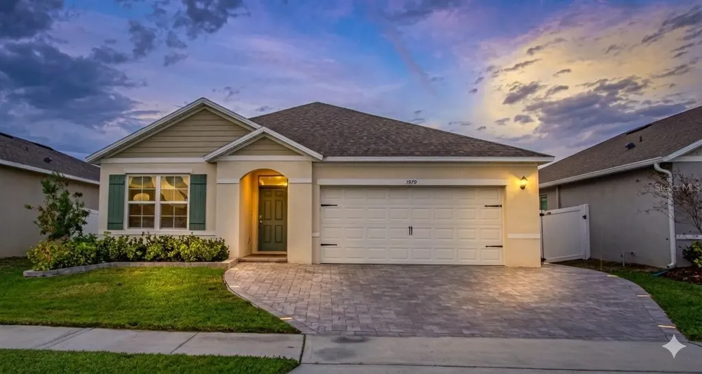 1979 Cacutta Way Kissimmee FL 34744
