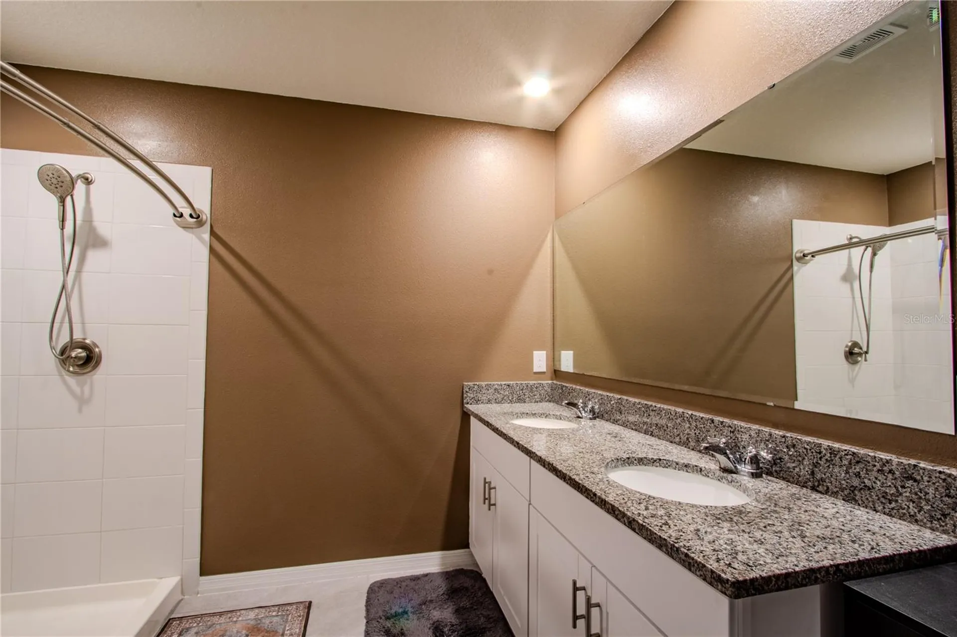 1979 Cacutta Way Kissimmee FL 34744