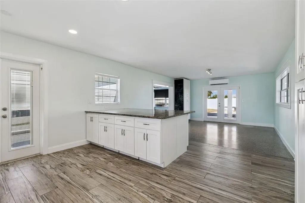 1733 Bayou Grande Boulevard NE St Petersburg FL 33703