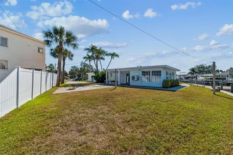 1733 Bayou Grande Boulevard NE St Petersburg FL 33703