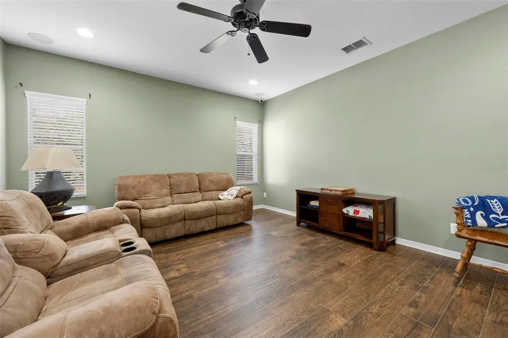 632 Winthrop Drive Spring Hill FL 34609