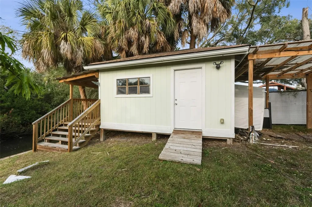5017 Stolls Avenue Tampa FL 33615