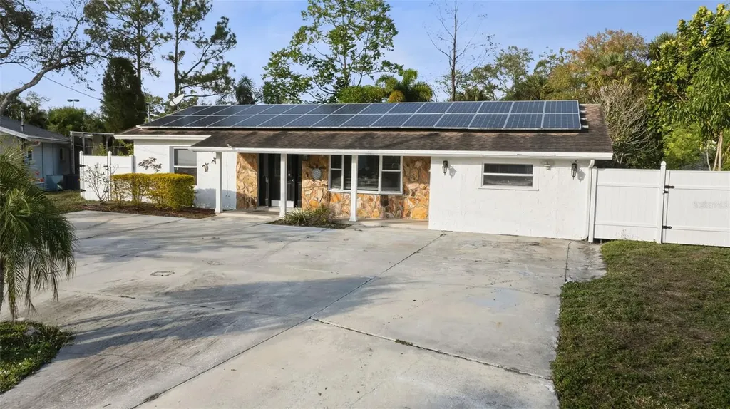 5017 Stolls Avenue Tampa FL 33615