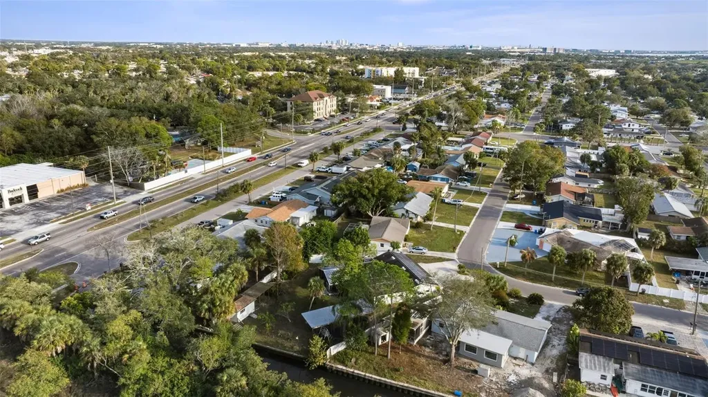 5017 Stolls Avenue Tampa FL 33615